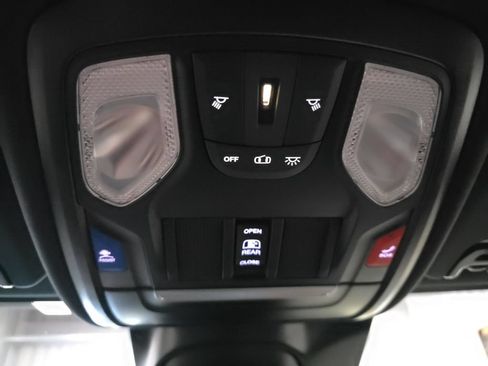 New 2026 RAM 2500 Tradesman AWD/4WD image 22