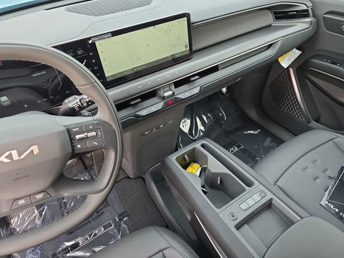 New 2026 Kia EV9 Wind image 27