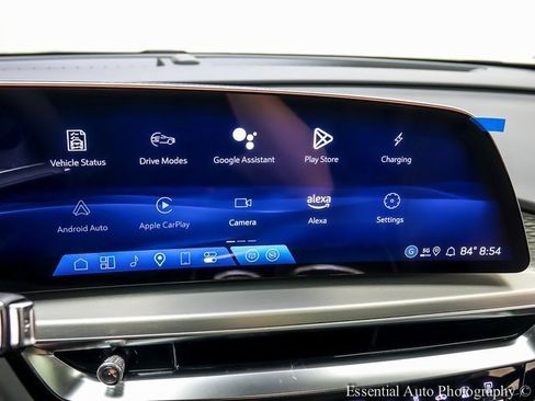 New 2025 Cadillac Lyriq Luxury image 14