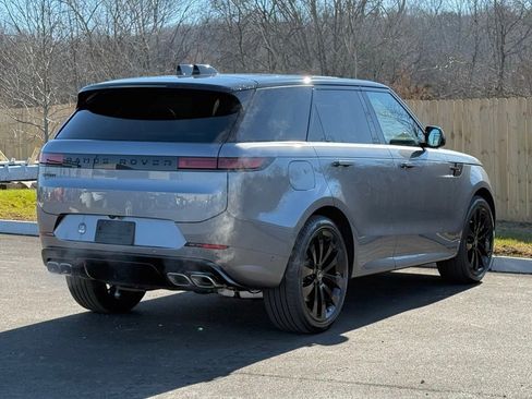 New 2025 Land Rover Range Rover Sport Dynamic SE image 6