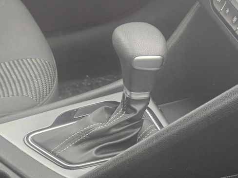 Used 2022 Kia Niro LX image 15