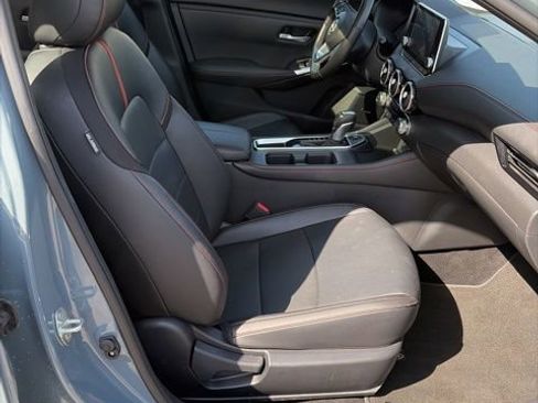 Used 2025 Nissan Sentra SR w/ SR Premium Package FWD image 21