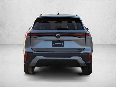 New 2026 Volkswagen Tiguan SE image 7