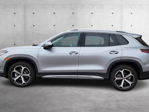 New 2025 Volkswagen Tiguan SE image 6