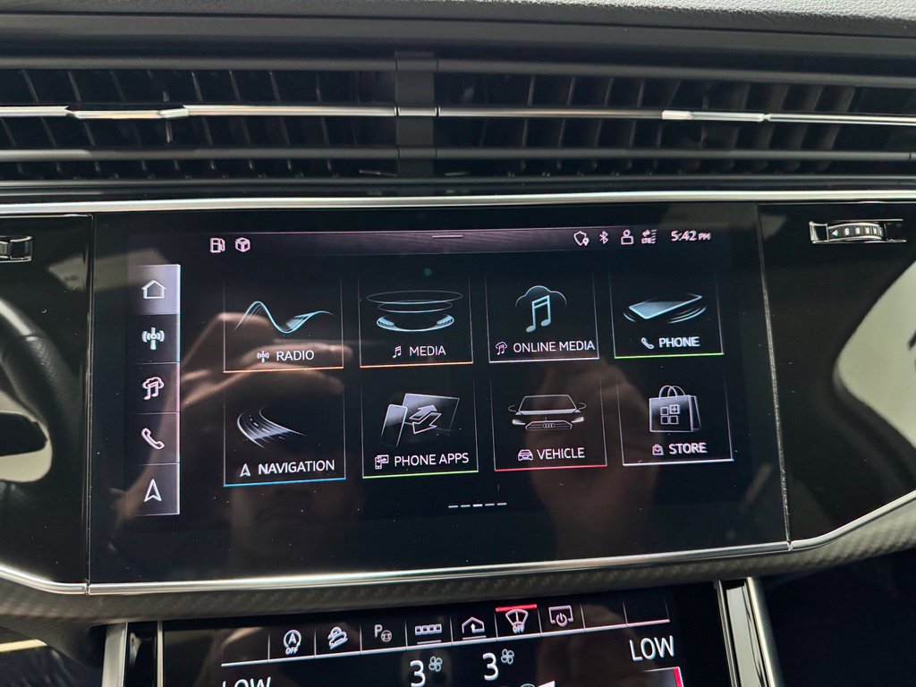 Used 2025 Audi SQ7 Prestige AWD/4WD image 17