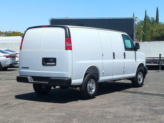 New 2026 Chevrolet Express 2500 RWD image 8
