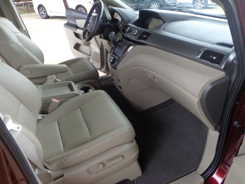 Used 2014 Honda Odyssey Touring image 18
