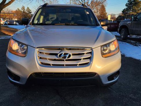 Used 2010 Hyundai Santa Fe GLS image 5