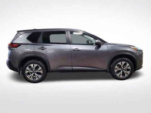 Used 2022 Nissan Rogue SV image 6