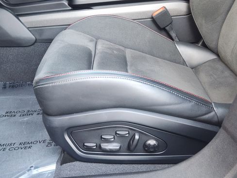 Used 2023 Porsche Taycan GTS image 25