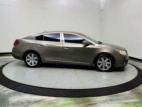 Used 2011 Buick LaCrosse CXL FWD image 4