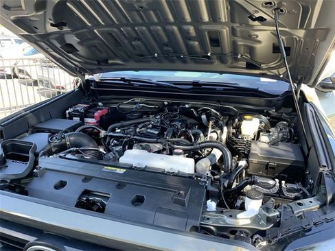 Used 2024 Toyota Tacoma TRD Sport image 16