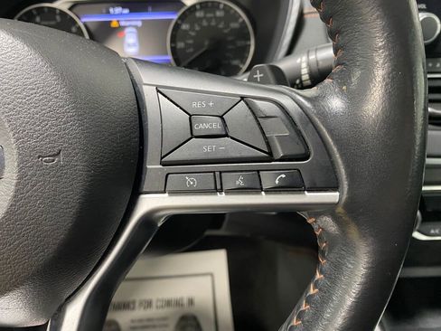 Used 2022 Nissan Altima 2.5 SR image 10