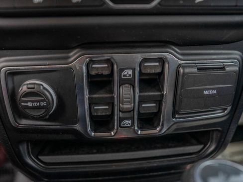 Used 2021 Jeep Wrangler Unlimited Sport AWD/4WD image 27