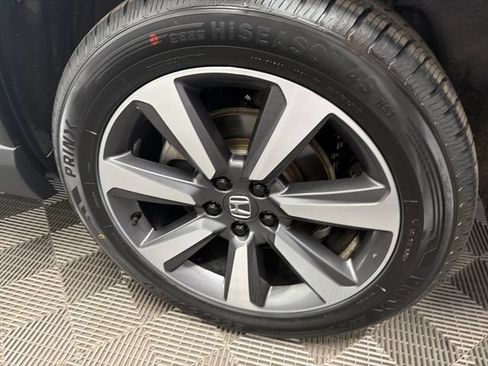 Used 2023 Honda Pilot Elite image 36
