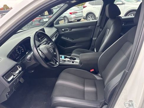 Used 2022 Honda Civic Sport image 3