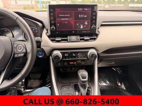 Used 2022 Toyota RAV4 XLE Premium AWD/4WD image 22