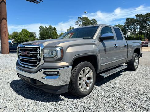 Used 2017 GMC Sierra 1500 SLT w/ SLT Premium Package AWD/4WD image 3