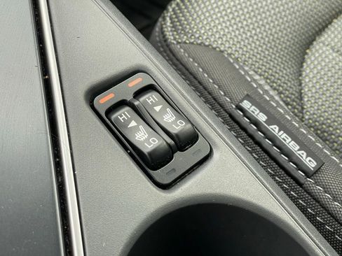 Used 2024 Subaru Crosstrek 2.0i Premium image 23