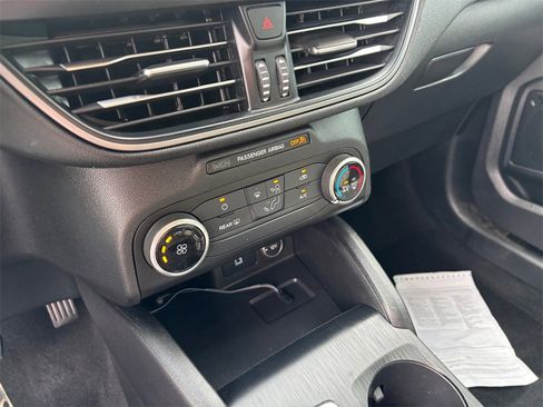 Used 2020 Ford Escape S image 19