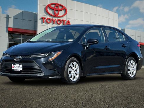 Used 2024 Toyota Corolla LE FWD image 7