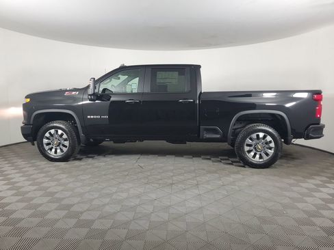 New 2026 Chevrolet Silverado 2500 Custom w/ Custom Value Package image 7