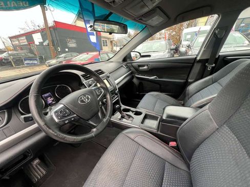 Used 2015 Toyota Camry SE image 28