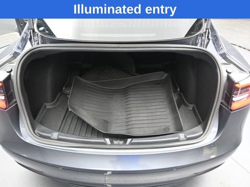 Used 2019 Tesla Model 3 Standard Range Plus RWD image 11