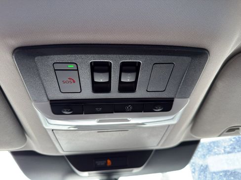 New 2026 Nissan Pathfinder SL image 21