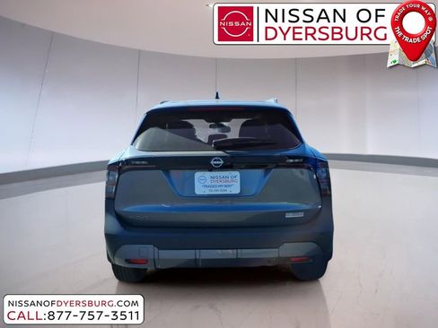 New 2026 Nissan Kicks SV w/ SV Premium Package FWD image 4
