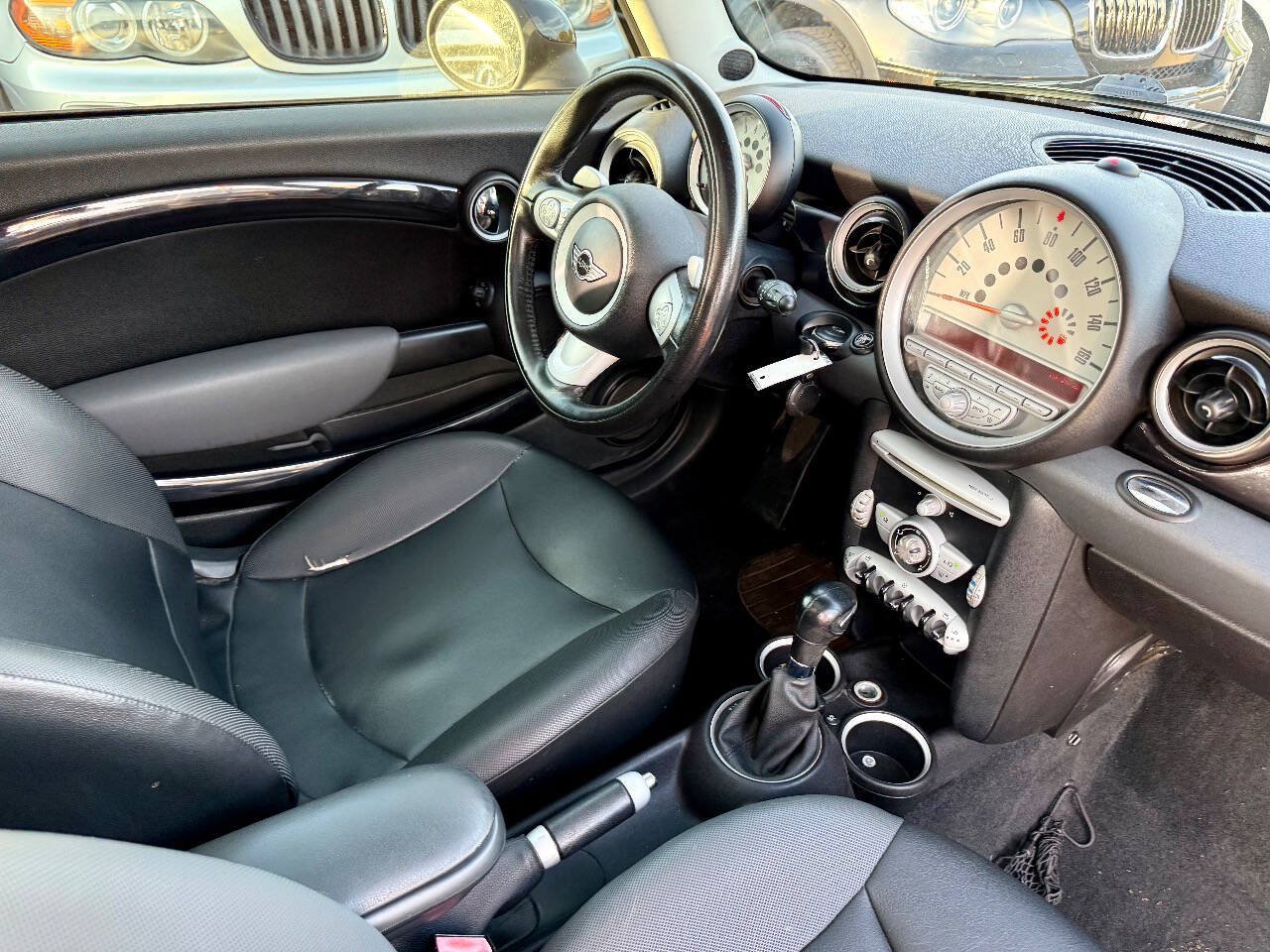 Used 2009 MINI Cooper Clubman Hardtop FWD image 14