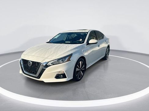 Used 2022 Nissan Altima 2.5 SL FWD image 9