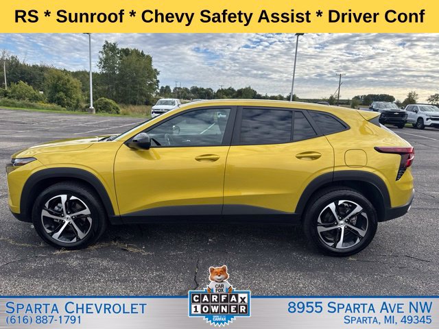 Used 2025 Chevrolet Trax RS w/ Sunroof Package FWD image 6