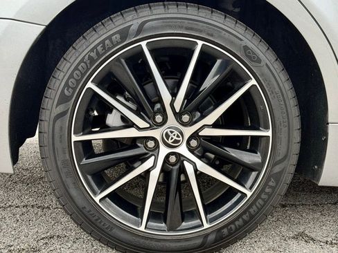 Used 2023 Toyota Camry SE image 31