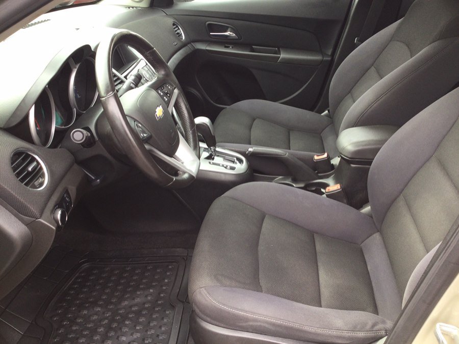 Used 2013 Chevrolet Cruze Eco w/ Enhanced Safety Package FWD image 13