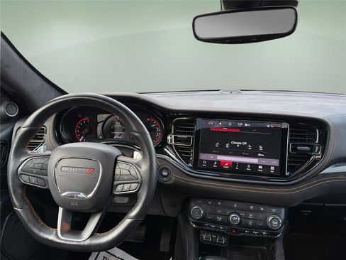 Used 2022 Dodge Durango R/T w/ Hemi Orange Plus Package image 17