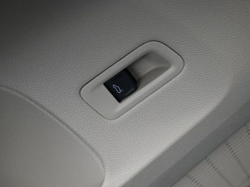 New 2025 Volkswagen Atlas SEL image 21