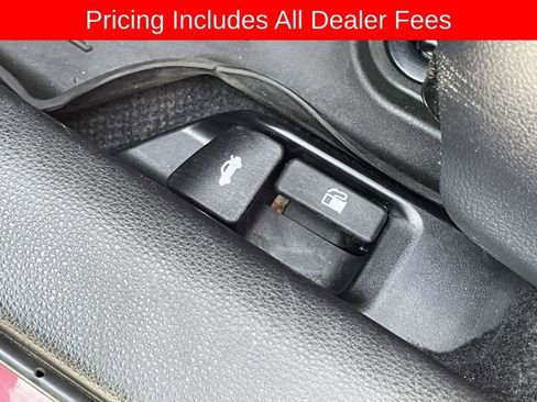 Used 2024 Toyota Corolla LE FWD image 21