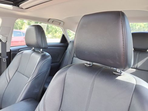 Used 2016 Toyota Avalon Touring image 16