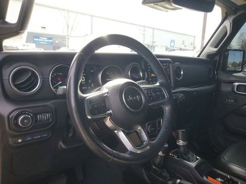 Certified 2022 Jeep Wrangler Unlimited Rubicon 4xe w/ Cold Weather Group image 17