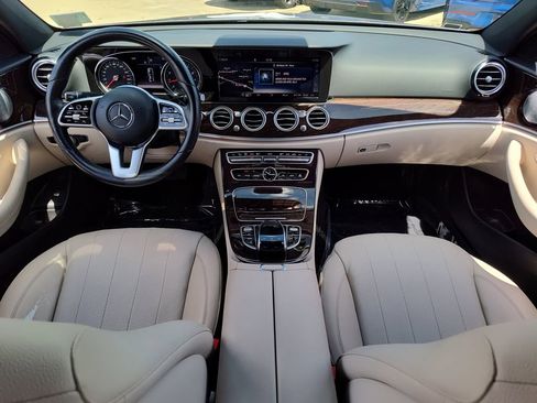 Used 2019 Mercedes-Benz E 300 image 28