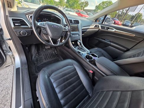 Used 2013 Ford Fusion SE image 14