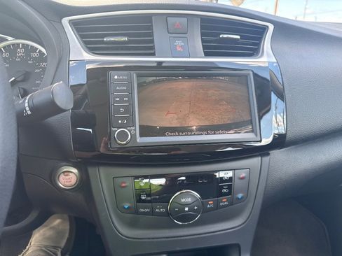 Used 2019 Nissan Sentra SV image 13