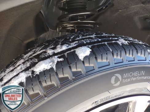 New 2026 Ford Explorer ST-Line image 28