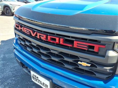 Used 2023 Chevrolet Silverado 1500 Custom image 21