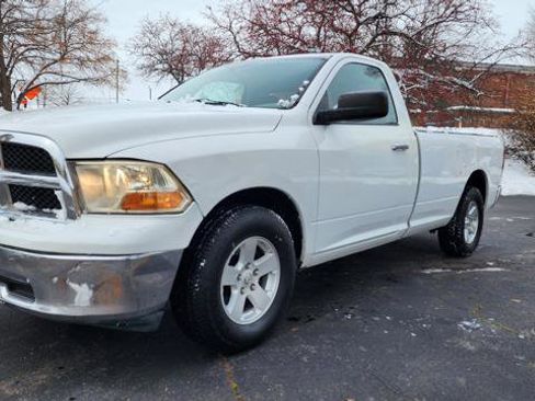 Used 2010 Dodge Ram 1500 Truck SLT image 2