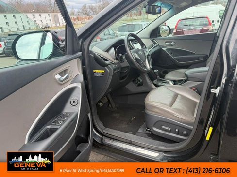 Used 2014 Hyundai Santa Fe GLS image 9