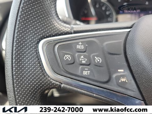 Used 2020 Chevrolet Equinox LT FWD image 30