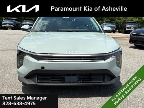 New 2026 Kia K4 FWD image 2