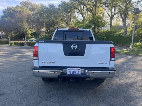 Used 2005 Nissan Titan LE w/ (U01) Nissan Navigation Pkg image 6